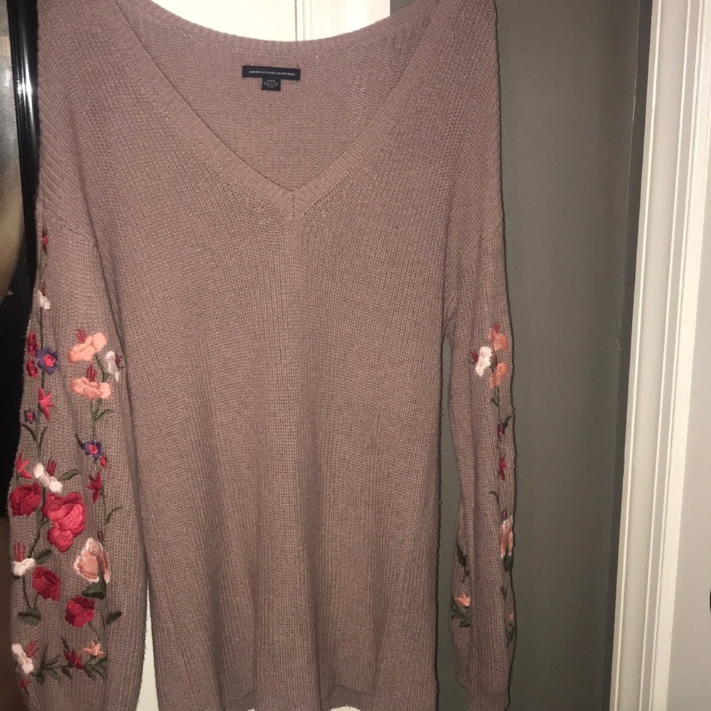 American Eagle Sweater
